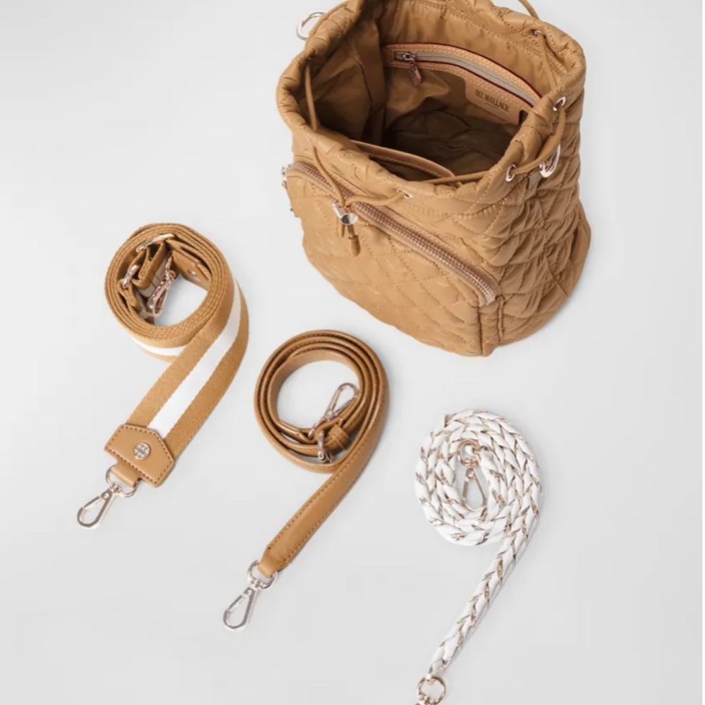 MZ WALLACE "Crosby" bucket bag in quilted nylon and calf leather NWT - Picture 3 of 5